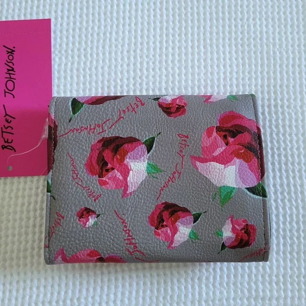 Betsey Johnson XO Lana Flap Wallet- NWT - Picture 2 of 14